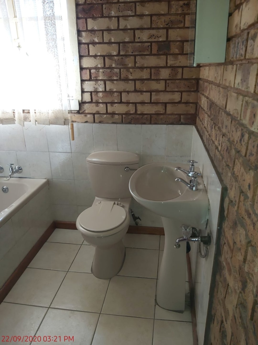 1 Bedroom Property for Sale in La Hoff North West